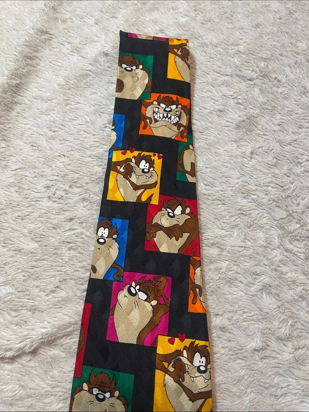 Looney Tunes mania Tasmanian devil necktie